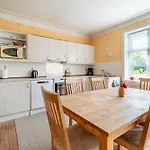 Charming, Spacious, Sea View Åkirkeby